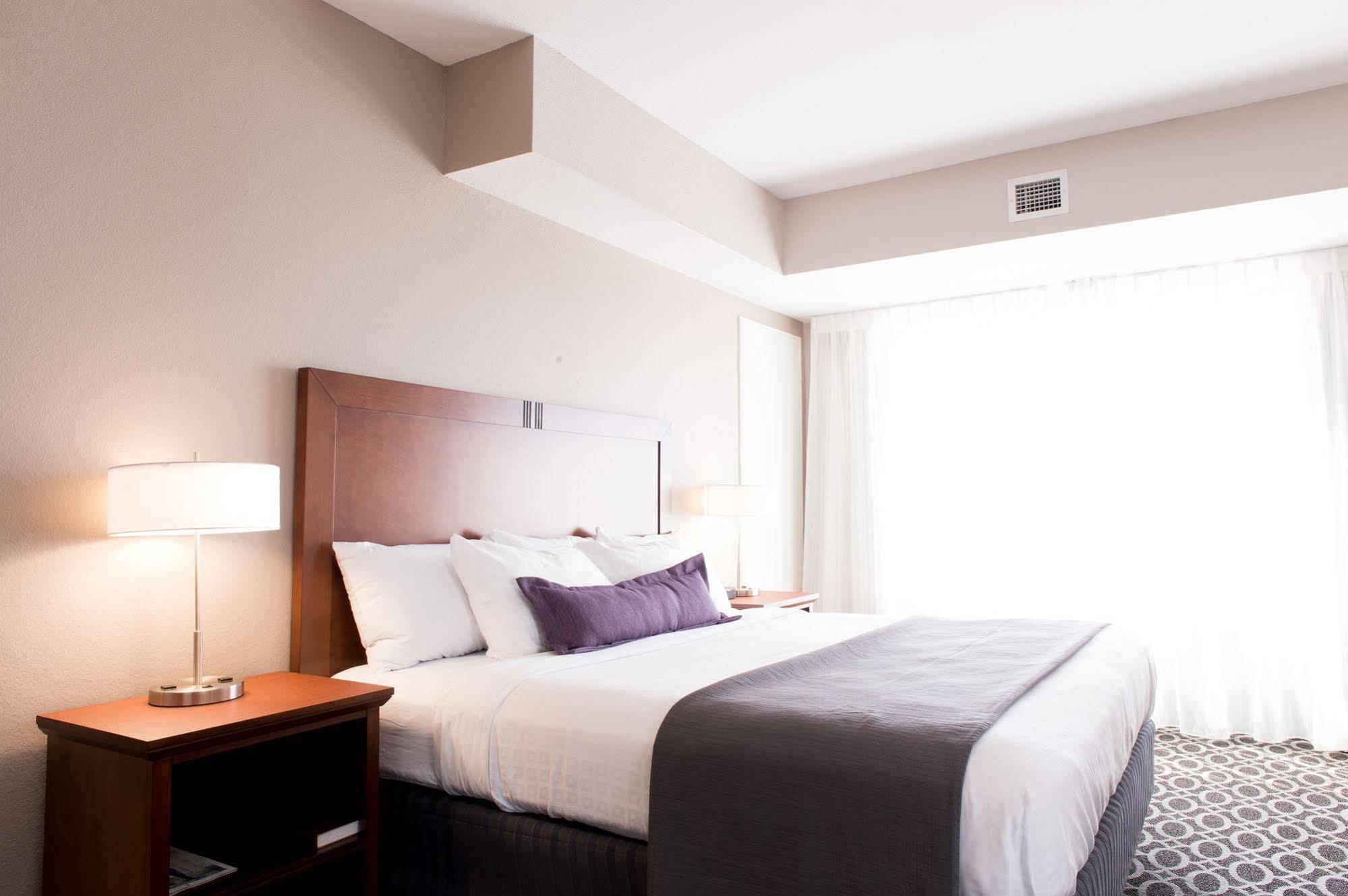 Bluemont Hotel Manhattan Exterior photo