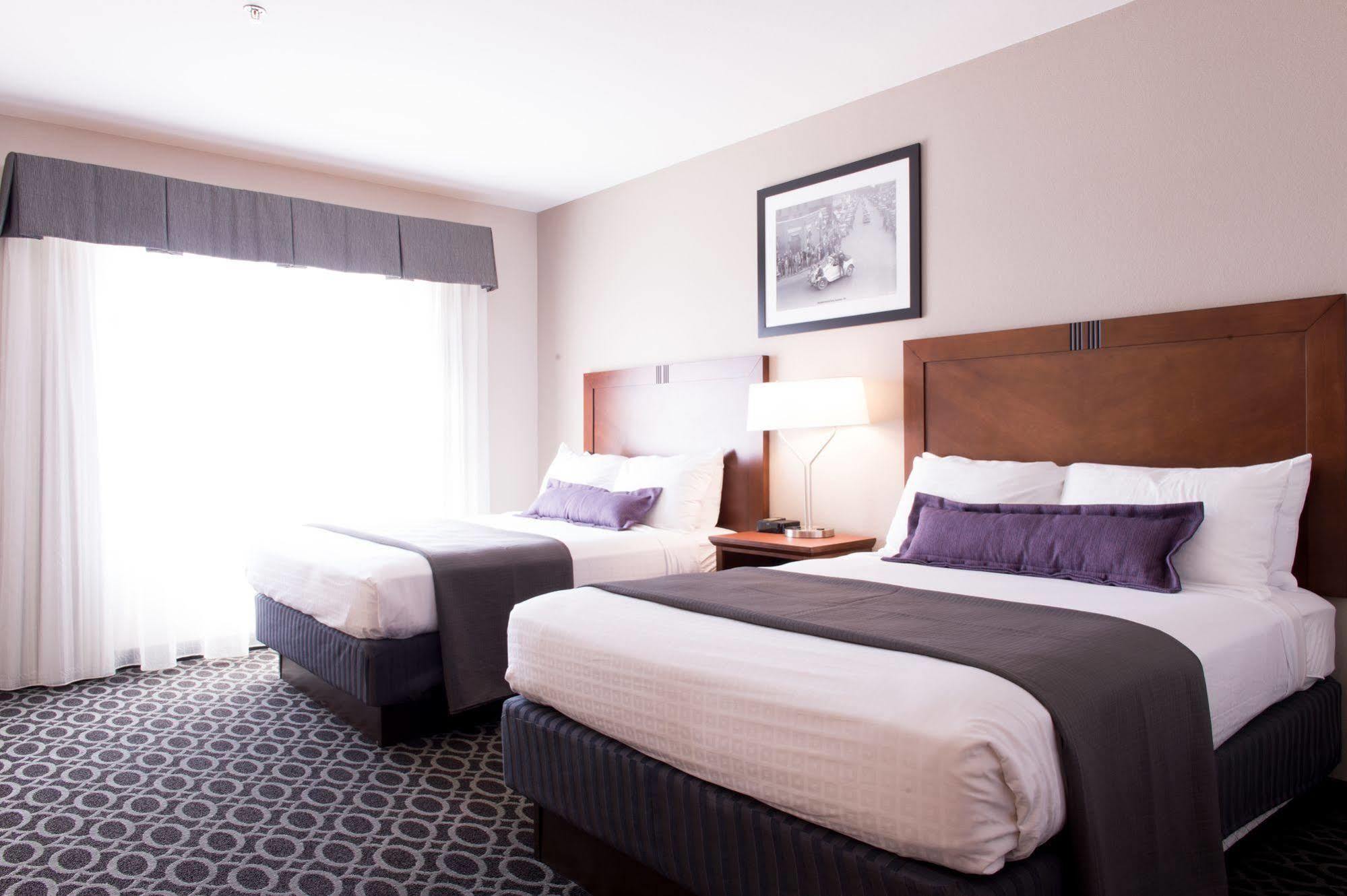 Bluemont Hotel Manhattan Exterior photo