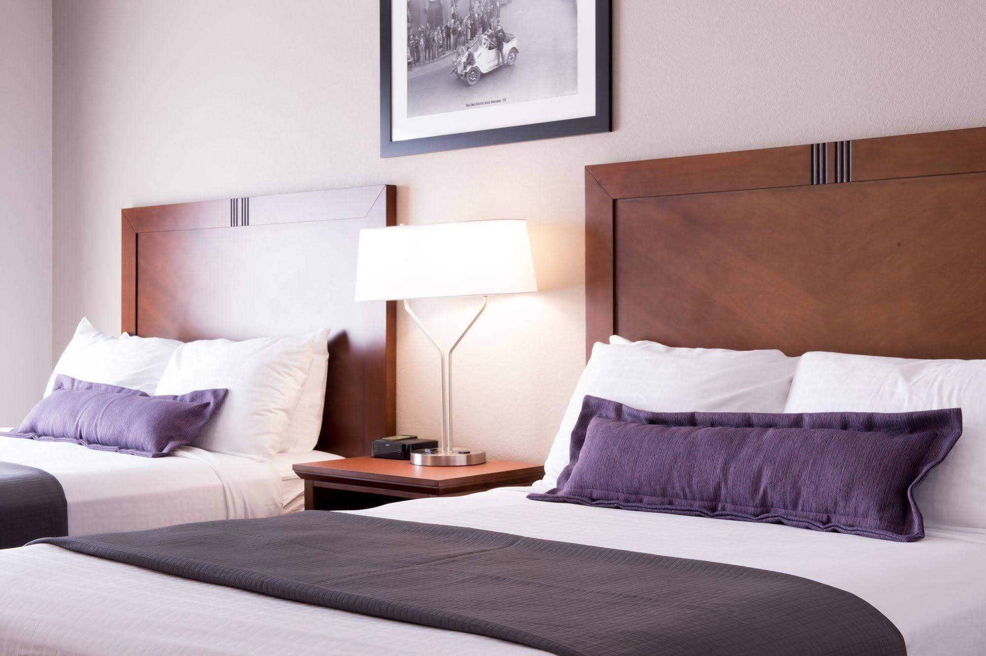 Bluemont Hotel Manhattan Exterior photo