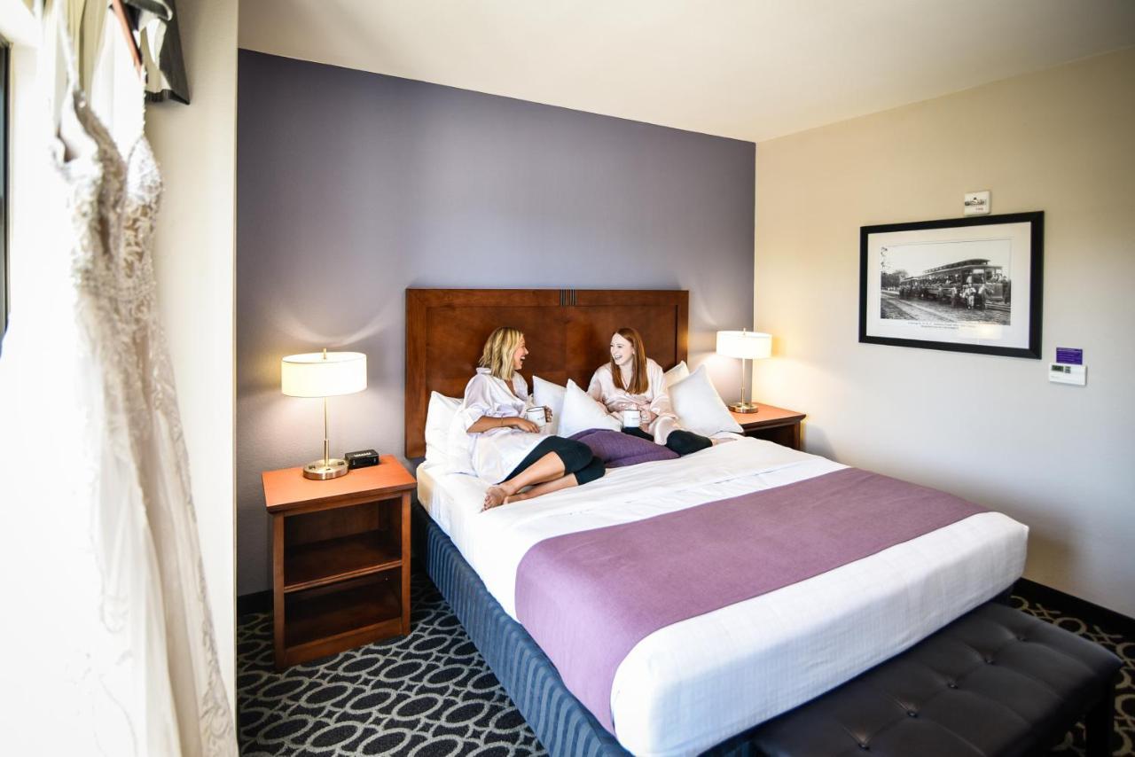 Bluemont Hotel Manhattan Exterior photo